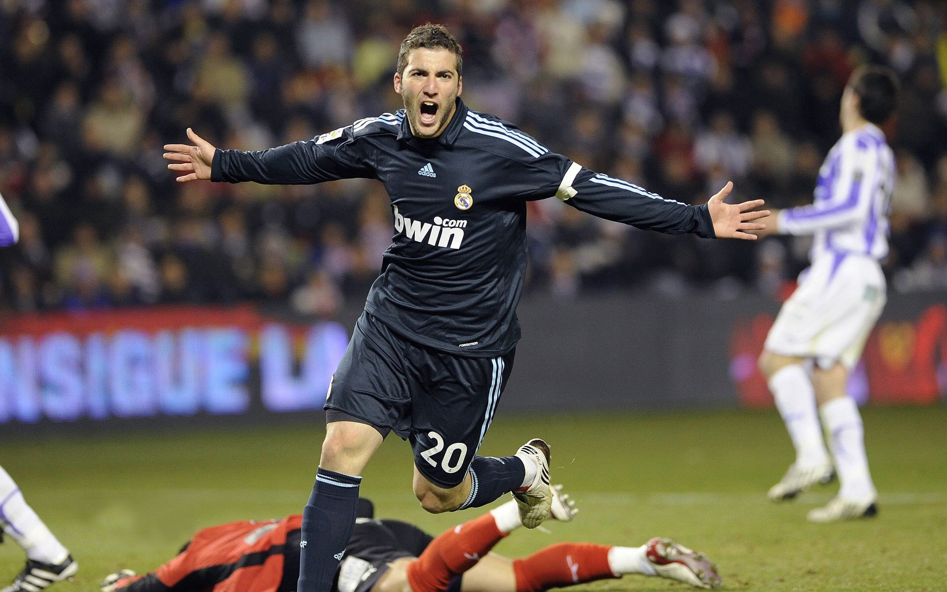 米切尔的北京宣言，当东方巨龙吞下黄蜂