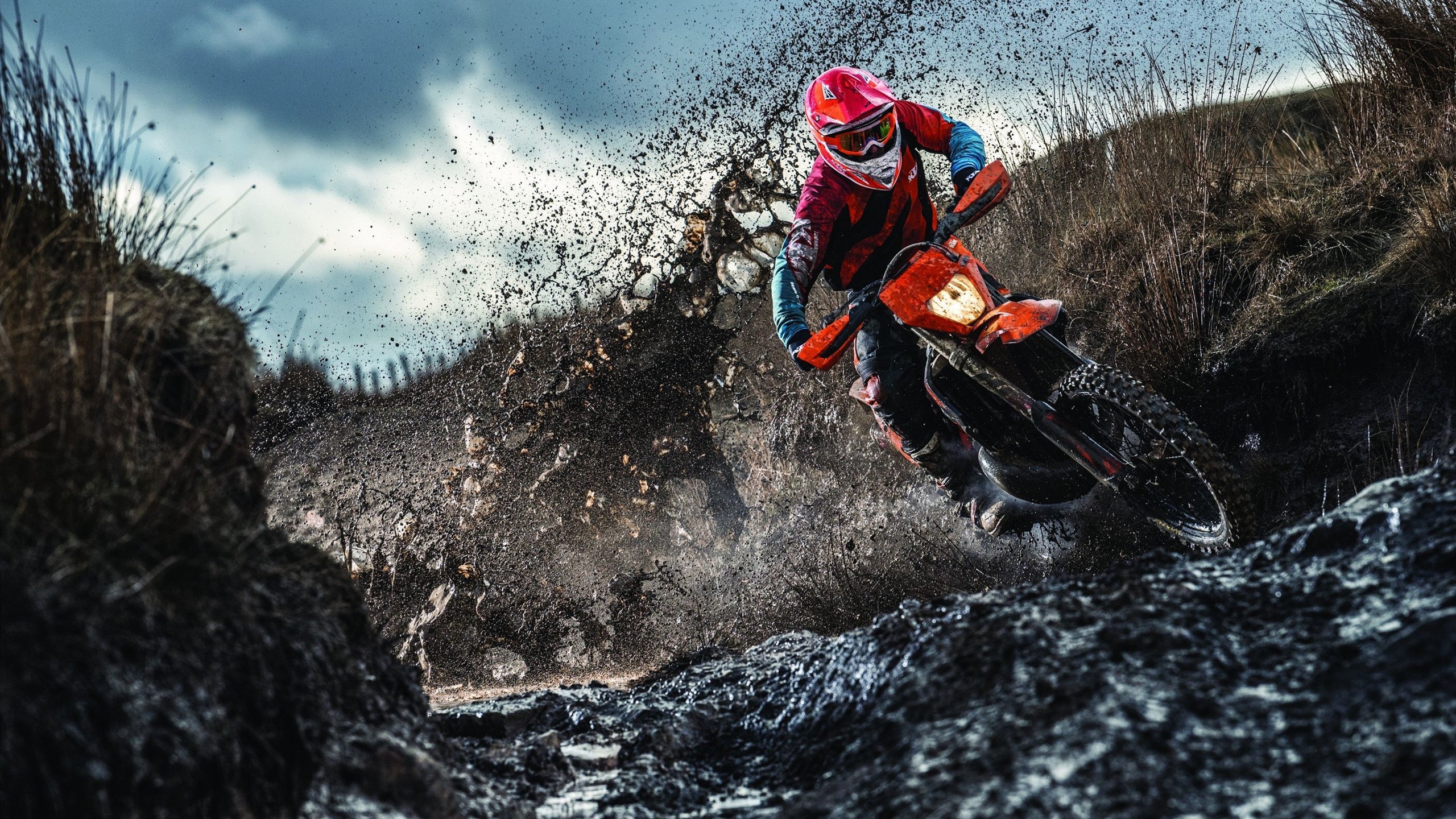 当底特律的钢铁心脏在西甲德比中跳动，体育的平行宇宙与胜利的永恒回响