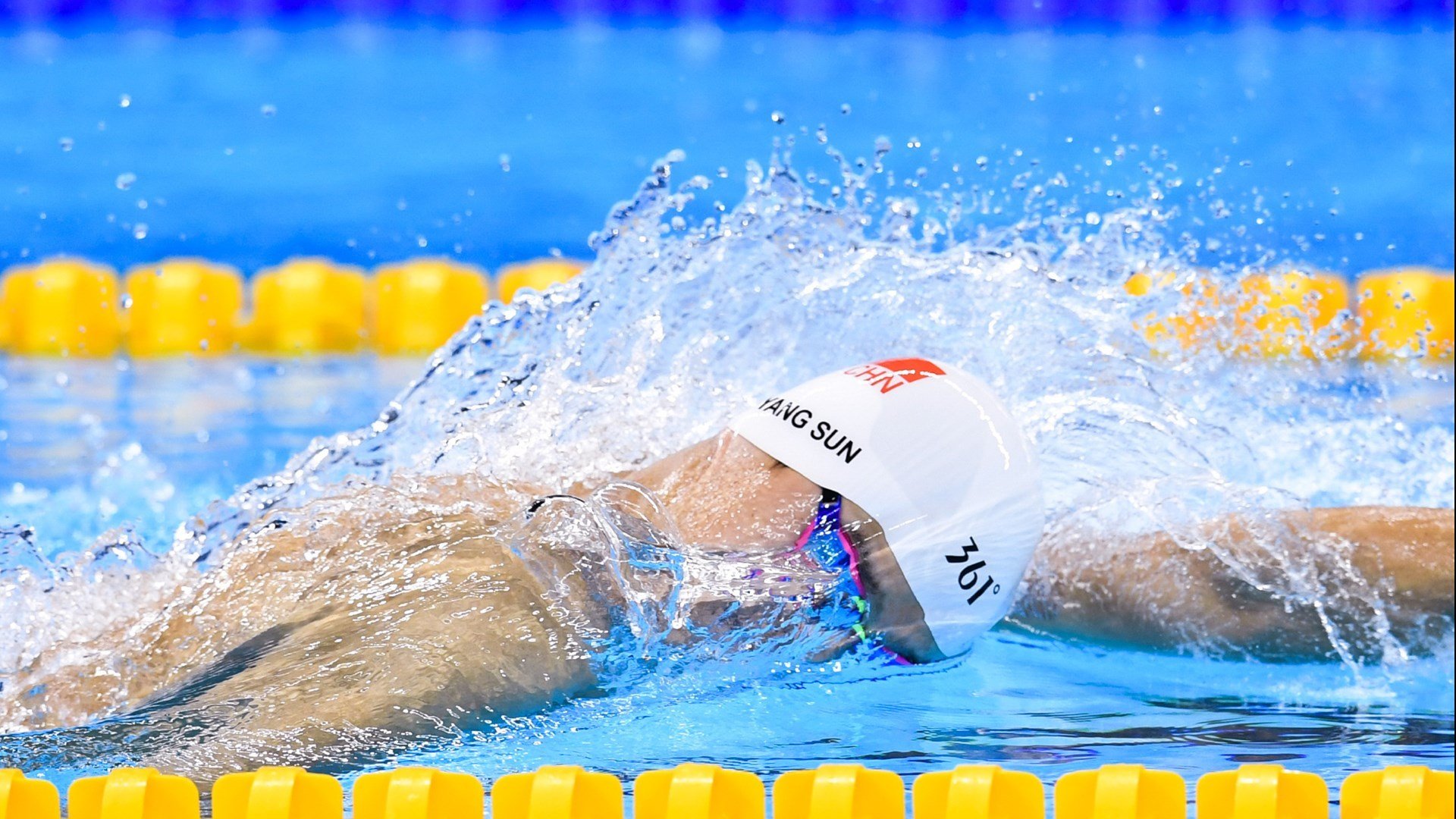 深圳队击溃鹈鹕，哈登的完美与篮球的东方密码