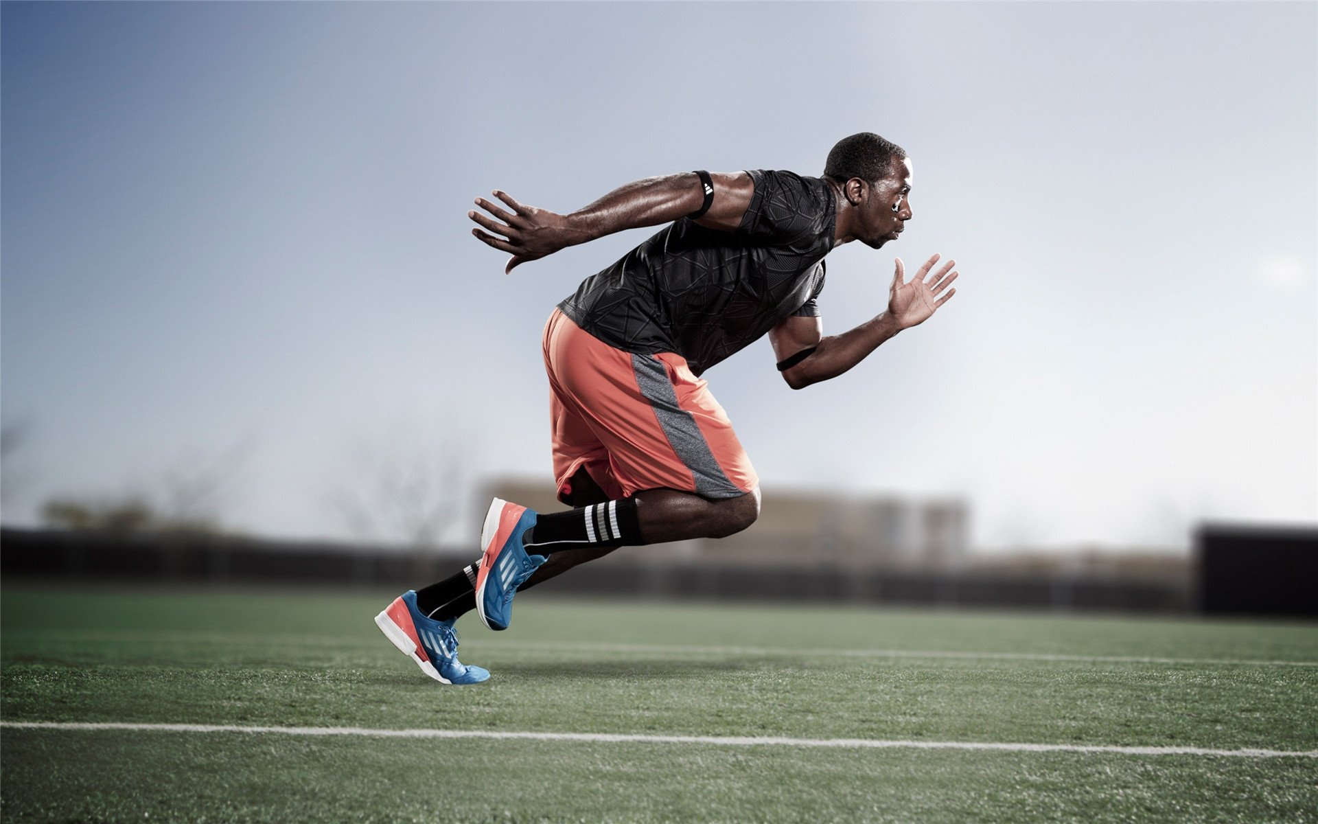 马克西主宰比赛走向，勇士速胜开拓者